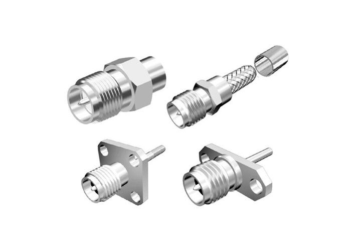 Ohmio de cobre amarillo RoHS del conector coaxial 50 del cobre de la abrazadera del conector macho de SMA obediente